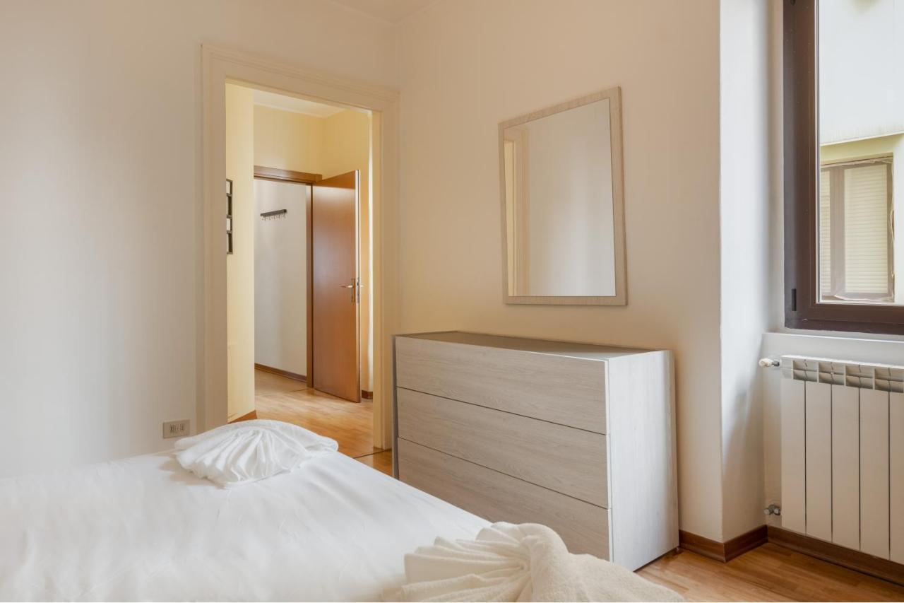 Suite Foscolo, In Piazza A Trieste Luaran gambar
